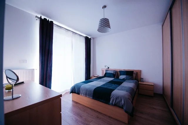 IRIS 12 — living space